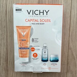 Vichy Capital Soleil set